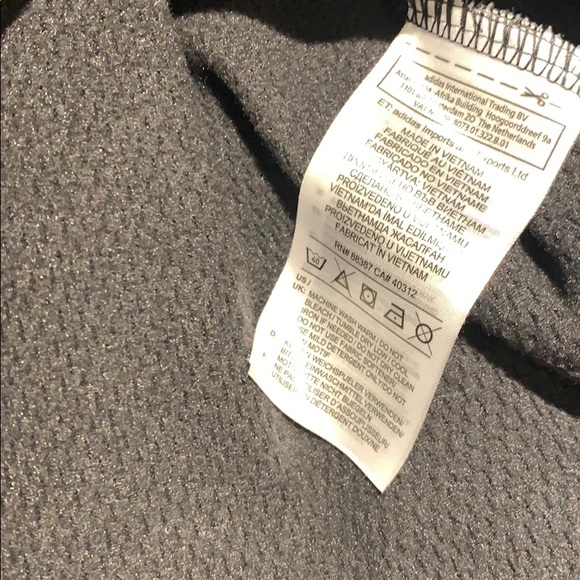 Adidas Sportswear - Picture 5 of 5